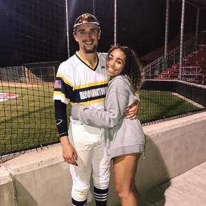 Meet your Posher, Alyse